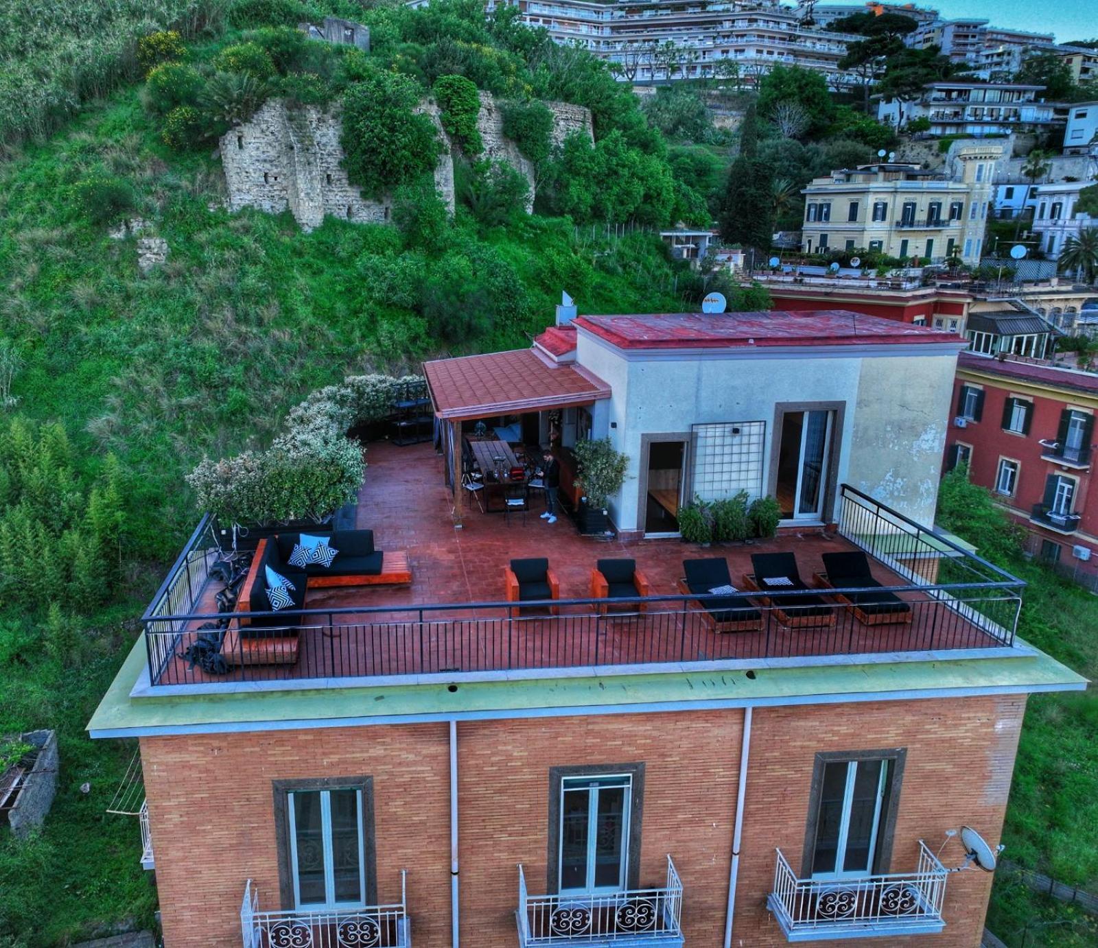 298 Naples